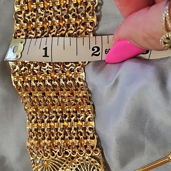 Bracelets - Picture 5 of 5